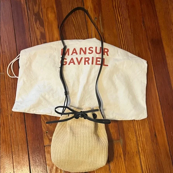 Mansur Gavriel Mini Drawstring Raffia Bucket Bag - EUC! - Picture 6 of 10